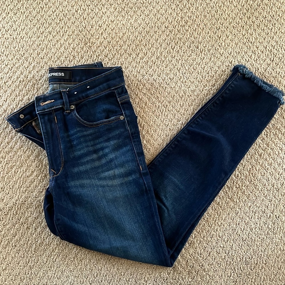 Express High Rise Ankle Legging (Stretch) Size 4 Dark Wash- excellent condition